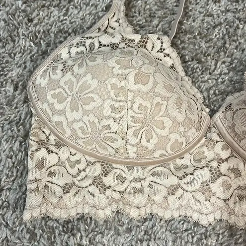 Maidenform Beige nude lace bralette