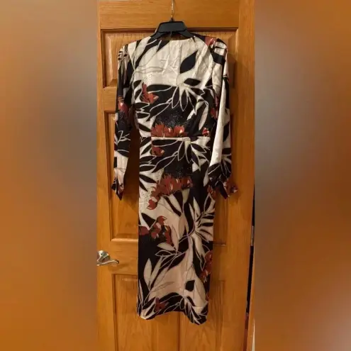 Sam Edelman  Protea Long Sleeve Satin Wrap Dress size 8 MSRP $138.00