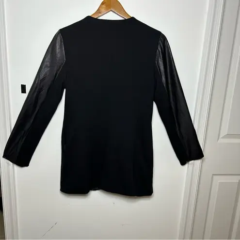 Peter Nygard black faux leather and knit embellished zipper jacket sz S