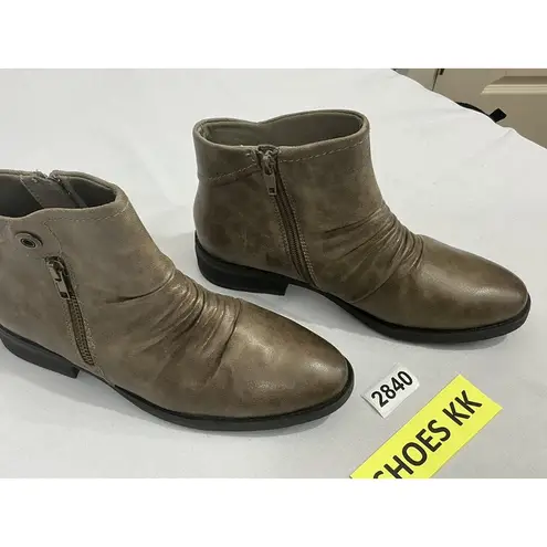 Baretraps Womans Anila 7.5 M Brown Zip Up Booties NWOT