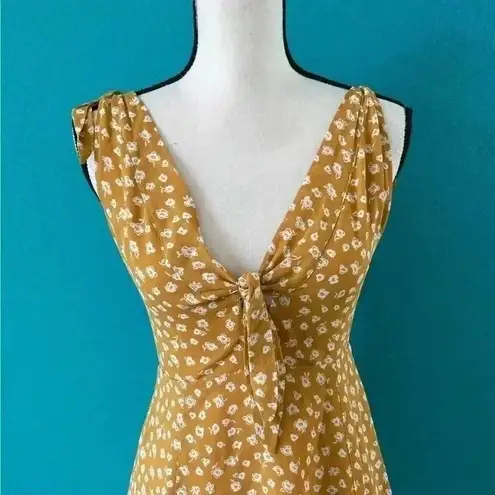 Reformation  Nola dress in color La brea