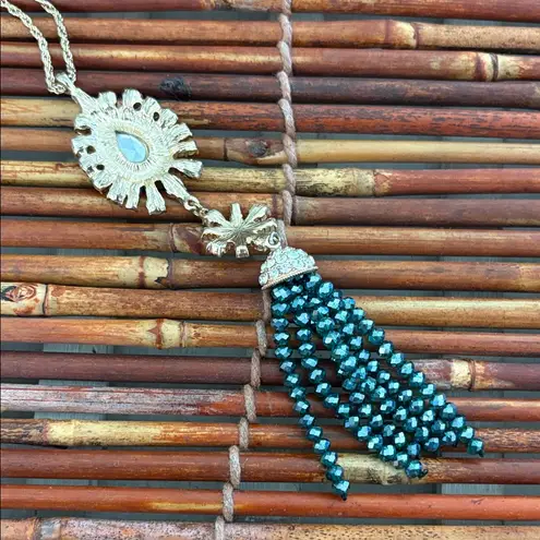 Elegant Gold and Green Glass Pendant Tassel Necklace 30”