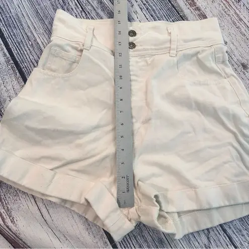 Vintage 90’s “Not Guilty” Made in USA White Cotton High Rise Shorts Size 29