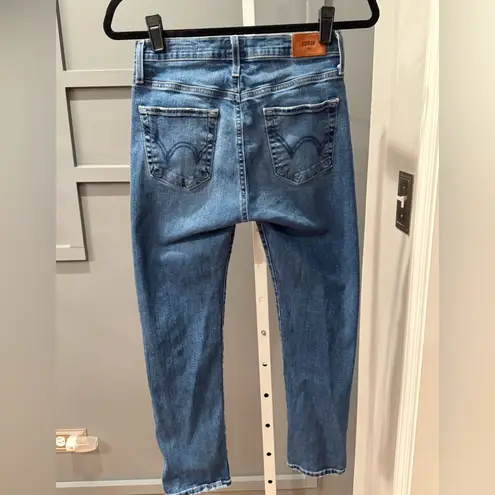 EDWIN ELIN CROP STRAIGHT JEAN IN VIBE WASH SIZE 25 Blue