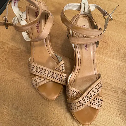 Pink & Pepper Tan Leather Sandals