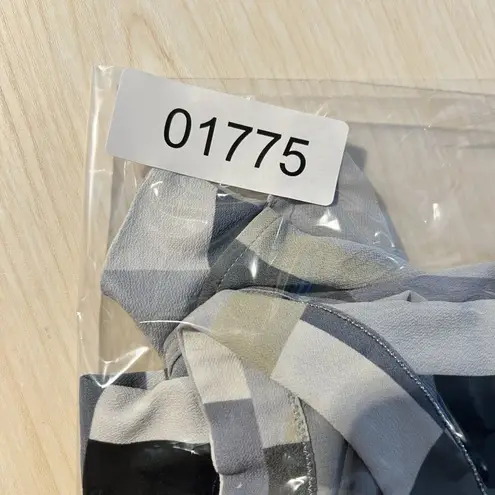 Lafayette 148 Blouse XS Button Gray Geometric Office Career Flare Sleeve