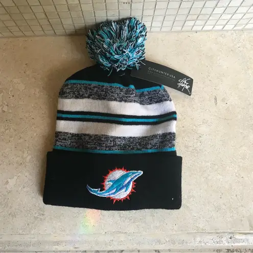 🩵NWT🩵 Miami dolphins Beanie Winter Beanie Blue With Pom Pom One Size Fits All