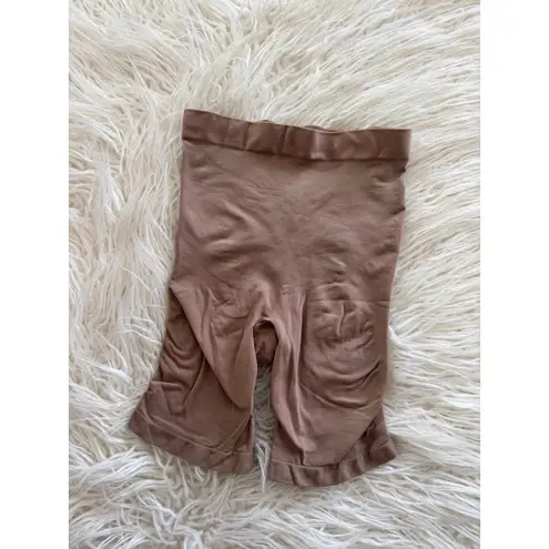 SKIMS Seamless Sculpt Mid Thigh Short Sienna Size Medium