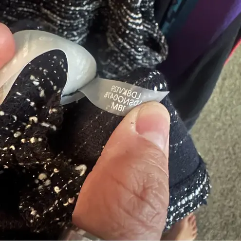 Karl Lagerfeld • Tweed Shift Dress Womens 12 Black White White Pearl Buttons