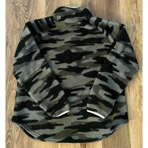 Maurice's  Women's Size Large Green Camo Pink Trim Fleece‎ Sherpa Pullover EUC - Image 3