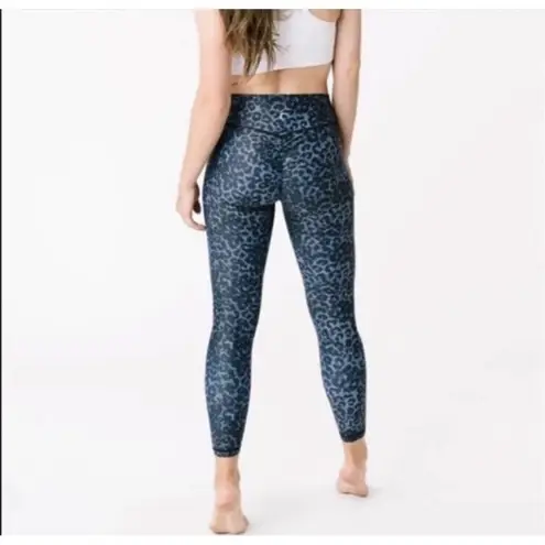 Zyia Stone Leopard Scrunchy Light n Luxe 7/8 24” Leggings 8-10