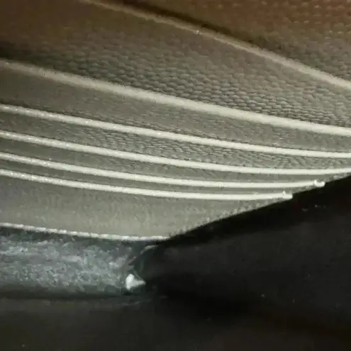 Yves Saint Laurent YSLwalllet on chain wok Gray