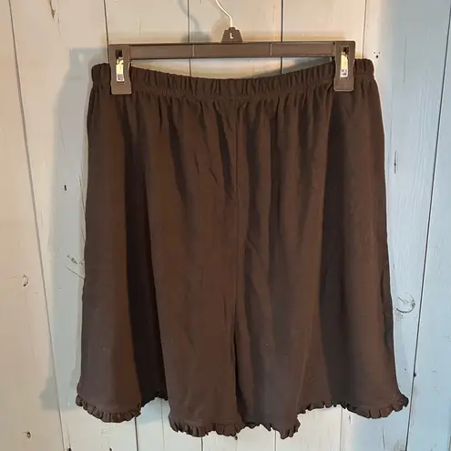 Women's Black Ruffle Hem Shorts | Women’s Size XL