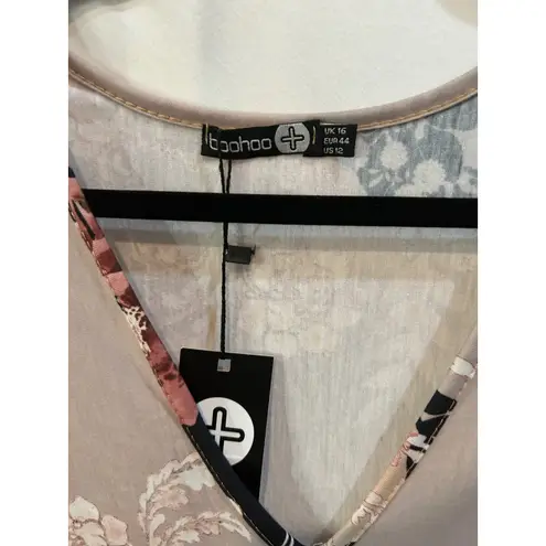 Boohoo  Plus Size Floral Print V Neck Long Sleeve‎ Dress Beige Black 12