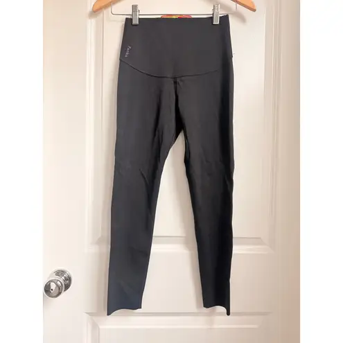 Fanka Body Sculpt 7/8 Leggings Small Gym Workout Yoga Pilate Running Black