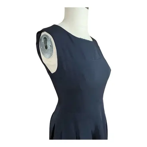 Shoshanna Dress Women’s Size 6 Navy Blue Classic Sleeveless Pleated Stretch