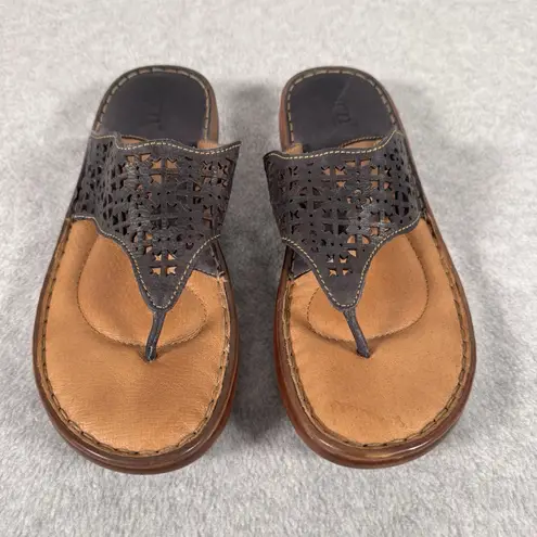 Women’s Born Leather Laser Cut Sandals Slip On Thong Black size 8