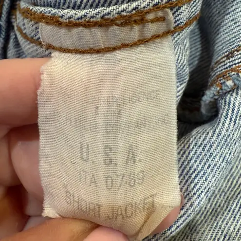 Lee Riders Denim Distressed Cropped “short” Jacket Size Large VINTAGE Blue