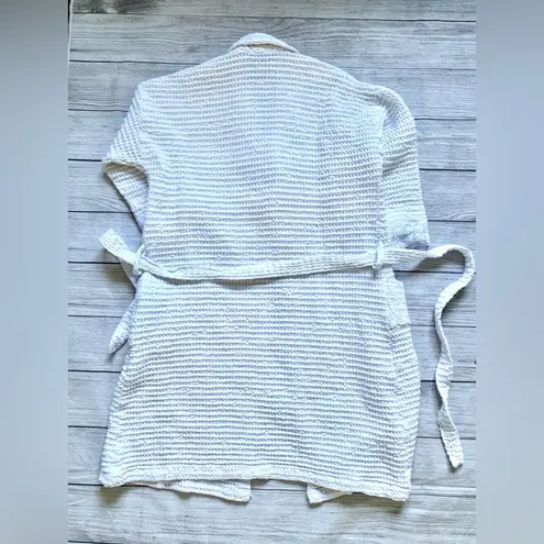 Women’s 100% Cotton White Waffle Knit Robe with Eyelet Accent Trim Size undefined