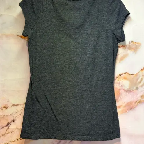 MLB New York Yankees Gray Fitted Cap Sleeve Tee Size L