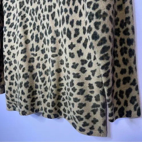 Valerie Stevens 100% Merino Wool Sweater Leopard Print Crew 3/4 Sleeve Medium