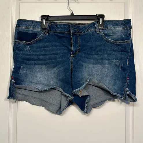 Plus Size Slink Jeans Curvy Stretch Distress Washed Shorts Size 22 EUC #0191 Blue