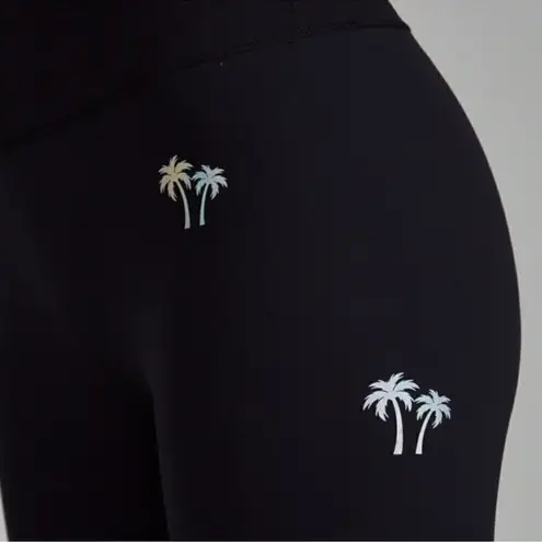 Noli Black Line Holographic Palm Sunset 7/8 Leggings - Small