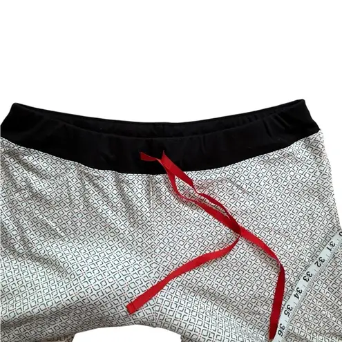 Ellen Tracy  2 Piece Top & Pant Pajama Set Red and Black Size Medium. NWT p26