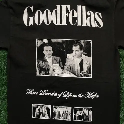 Goodfellas: The Movie Three Decades of Life in the Mafia T-Shirt Size Medium