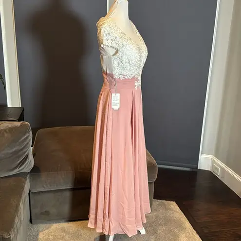 Women’s Ivory Lace Top Pink Chiffon V