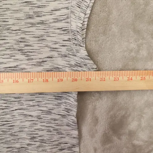 lululemon Women's White Grey Love Tee T Shirt Short Sleeve size Large