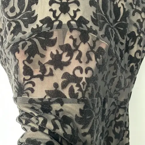 MADRAG Women’s Black Velvet Flower Dress A