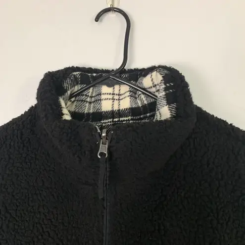 American Eagle  Reversible Women’s Puffer Jacket Black Plaid Size Medium