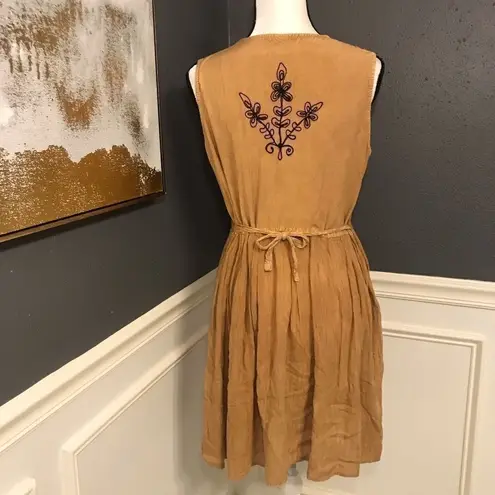 Handmade embroidered dress with corset detail Brown Size L
