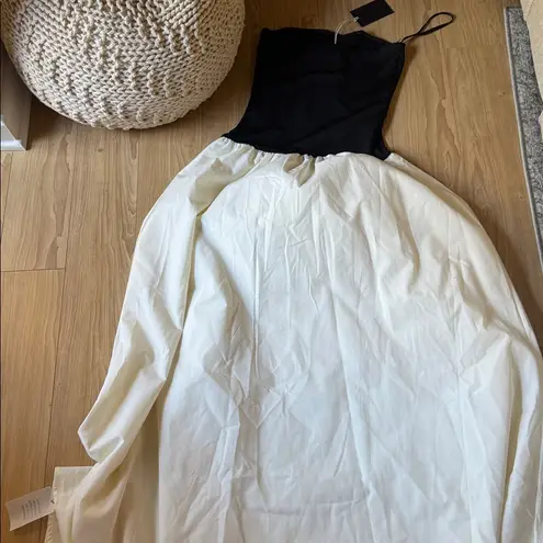 Vega Maxi Dress in Black & White Size XS