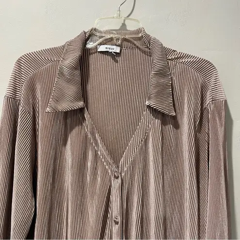 Ro & De ANTHROPOLOGIE Taupe PLEATED RIBBED BLOUSE BUTTON DOWN COLLARED TOP SZ L