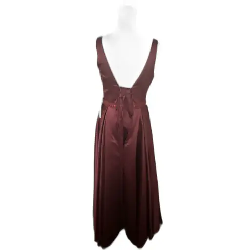 Burgundy Formal Dress with Corset Back Beaded Around Waist and Earrings Size 6 Red