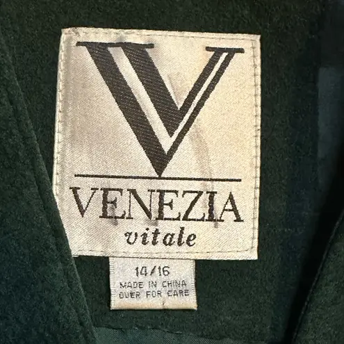 EUC Vintage Venezia Vitale Size 14/16 Green Real Leather Best Paisley Print Back