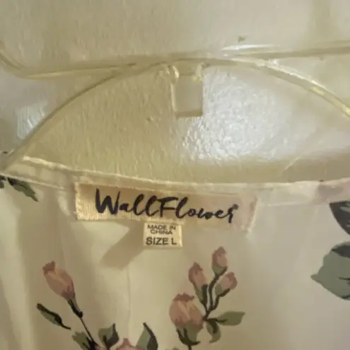 Wallflowers Women’s Open Front Kimono Robe L Large White With Floral Pattern