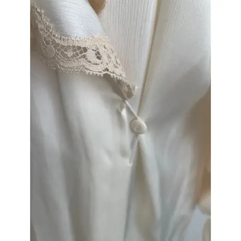 Vintage Etienne Cream Lace Trim Robe Women’s Small Elegant Satin Peignoir Yellow