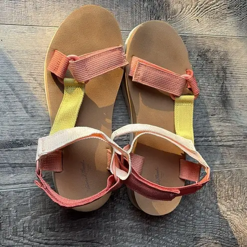 Adjustable Velcro Sandals Orange Size 8