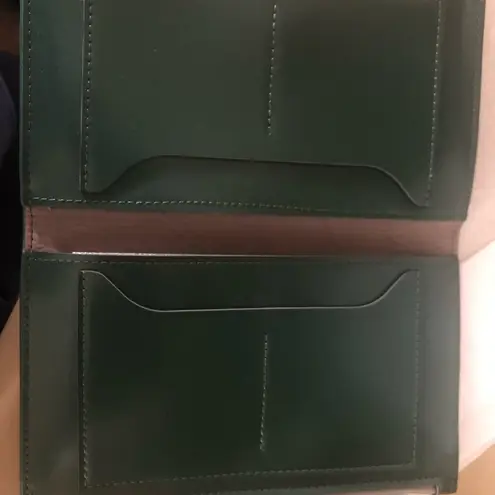 Touch screen long wristlet wallet in green