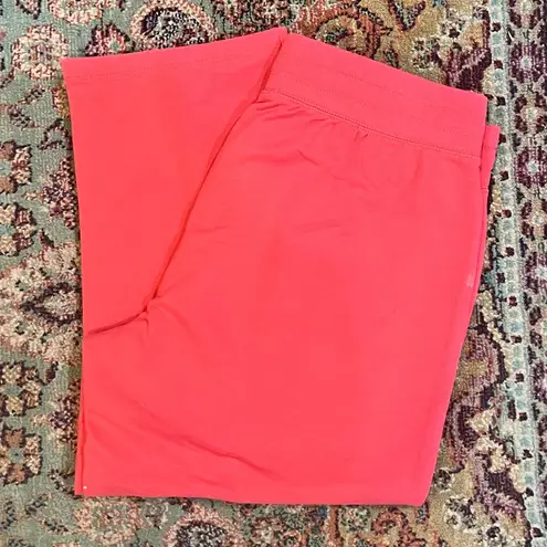 st. john's bay NWT St. John’s Bay Coral French Terry Lounge Capris