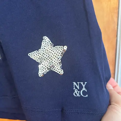 New York & Co. NWT SEQUIN STAR TEE