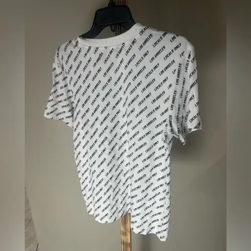 Kendall + Kylie  Los Angeles Graphic Tee – Size Medium