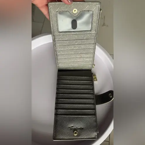 Travelambo RFID 15 Card Slot Wallet Silver