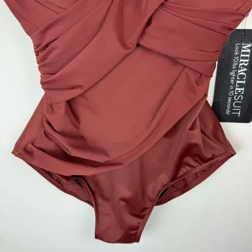 MiracleSuit NWT Rock Solid Revele One Piece Swimsuit Sz 16 Brown