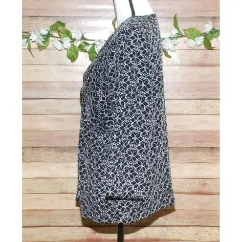 Josephine Chaus Blouse Size XL Black White Embroidered Floral 3/4Sleeve V-Neck