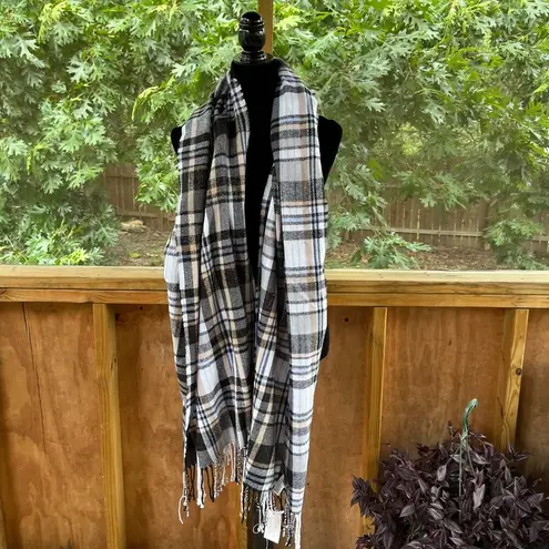 Vera Bradley  Plaid Blanket Scarf Cozy Plaid Neutral Fringe Trim. NEW