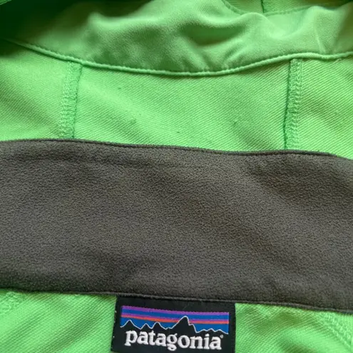 Patagonia  Women's XS Softshell Jacket Spring Green Hiking Climbing Outdoors thumbnail 9